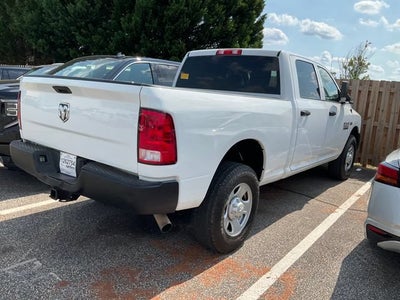 2017 RAM 3500 Tradesman Crew Cab 4x2 6'4" Box