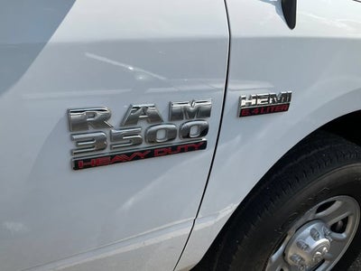 2017 RAM 3500 Tradesman Crew Cab 4x2 6'4" Box