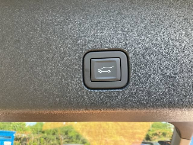 2026 Cadillac OPTIQ Premium Luxury