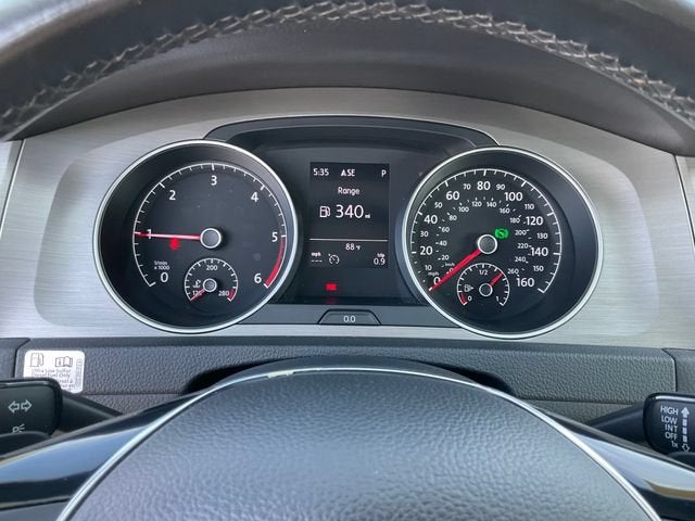 2015 Volkswagen Golf TDI S 4-Door