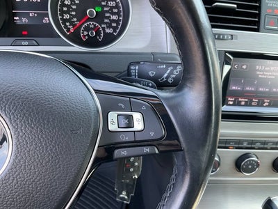 2015 Volkswagen Golf TDI S 4-Door