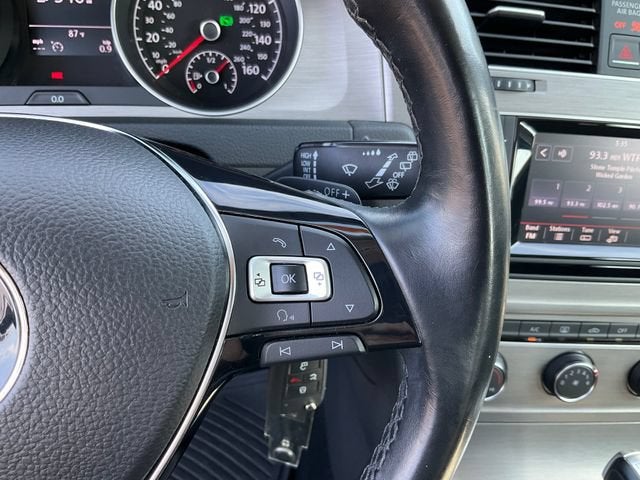 2015 Volkswagen Golf TDI S 4-Door