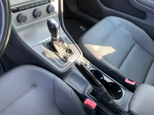 2015 Volkswagen Golf TDI S 4-Door