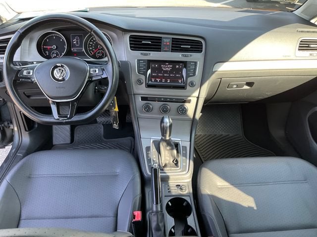2015 Volkswagen Golf TDI S 4-Door