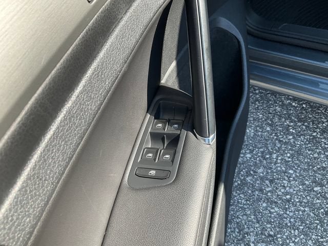 2015 Volkswagen Golf TDI S 4-Door