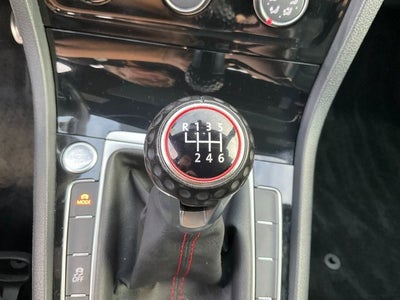 2019 Volkswagen Golf GTI S