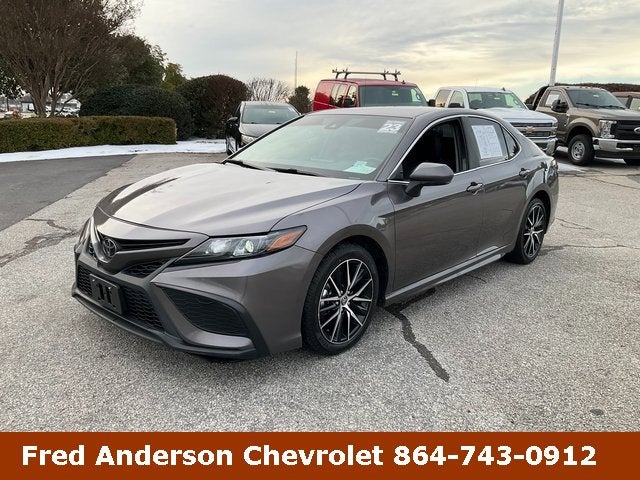 2023 Toyota Camry SE