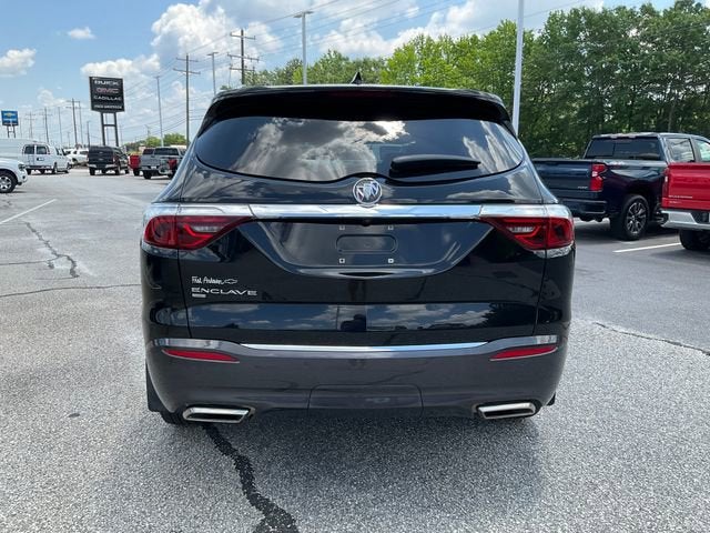 2022 Buick Enclave Essence