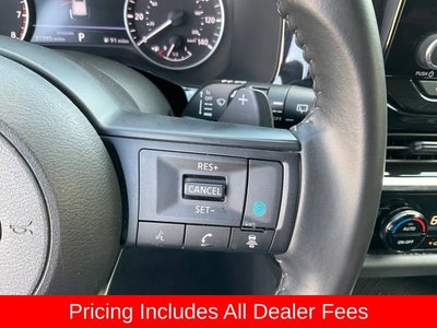 2025 Nissan Pathfinder SV
