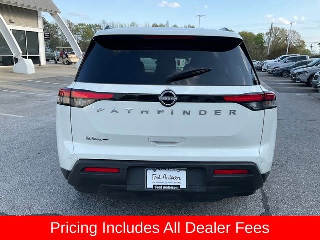 2025 Nissan Pathfinder SV