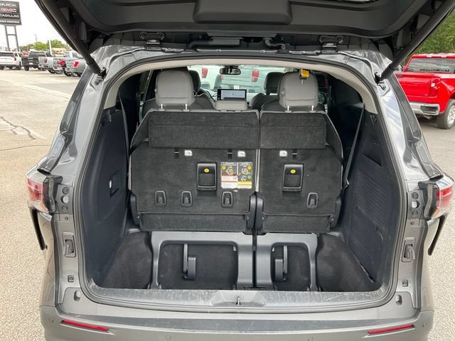 2025 Toyota Sienna XLE