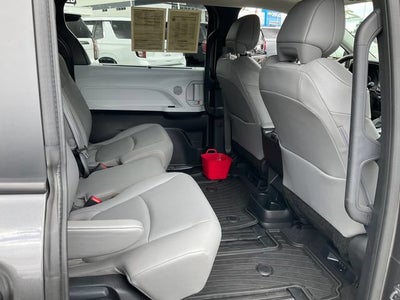 2025 Toyota Sienna XLE