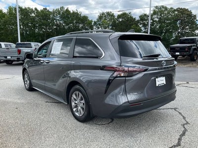 2025 Toyota Sienna XLE