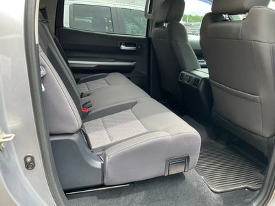 2017 Toyota Tundra SR5 5.7L V8