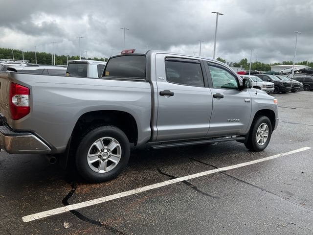 2017 Toyota Tundra SR5 5.7L V8