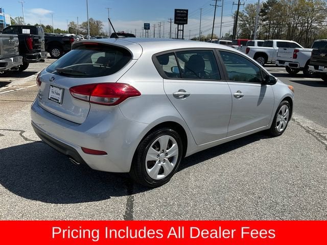 2016 Kia Forte 5-Door LX