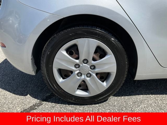 2016 Kia Forte 5-Door LX