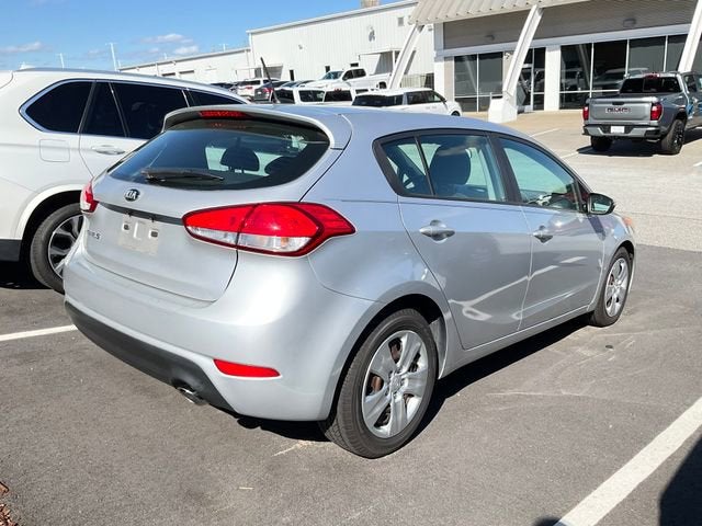 2016 Kia Forte 5-Door LX