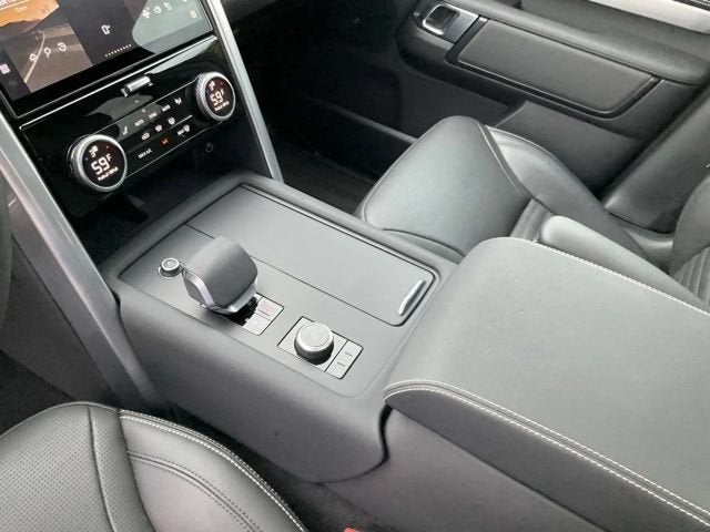 2025 Land Rover Discovery Dynamic SE
