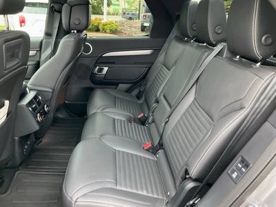 2025 Land Rover Discovery Dynamic SE