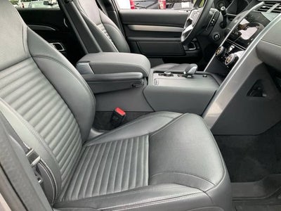 2025 Land Rover Discovery Dynamic SE