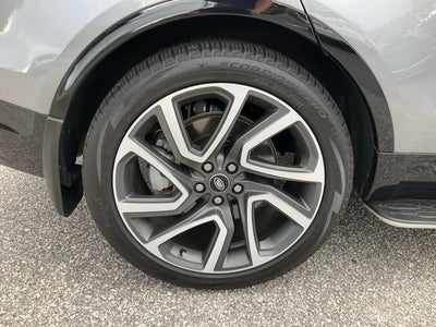 2025 Land Rover Discovery Dynamic SE