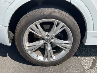 2020 Audi Q8 Premium Plus