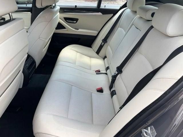 2015 BMW 5 Series 550i