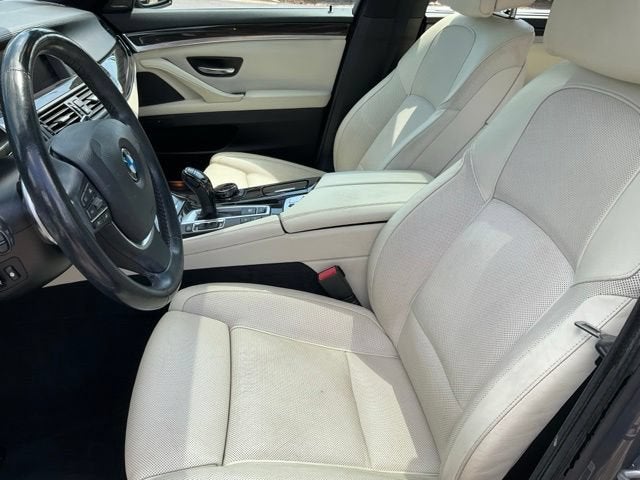 2015 BMW 5 Series 550i